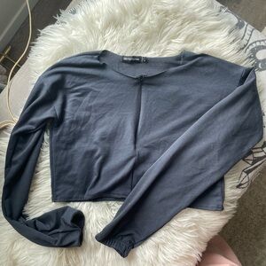 PrettyLittleThing Charcoal Long Sleeve Crop Top